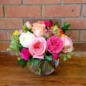 Section D: FLOWER ARRANGING CLASSES - D3 A rose bowl - an arrangement in a bowl using roses